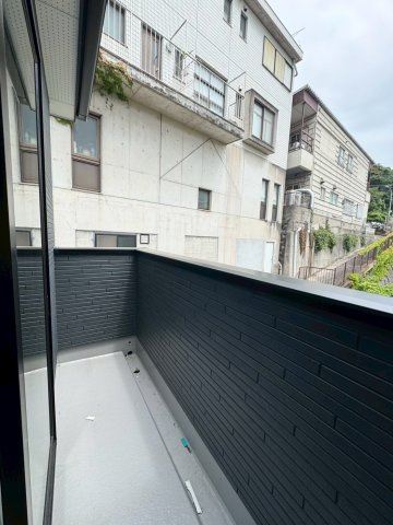 ーBloomーブルームー小倉北区赤坂4丁目1期　【小倉北区　新築戸建て】のバルコニー|日当たり良好なバルコニー♪【小倉北区　新築戸建て】