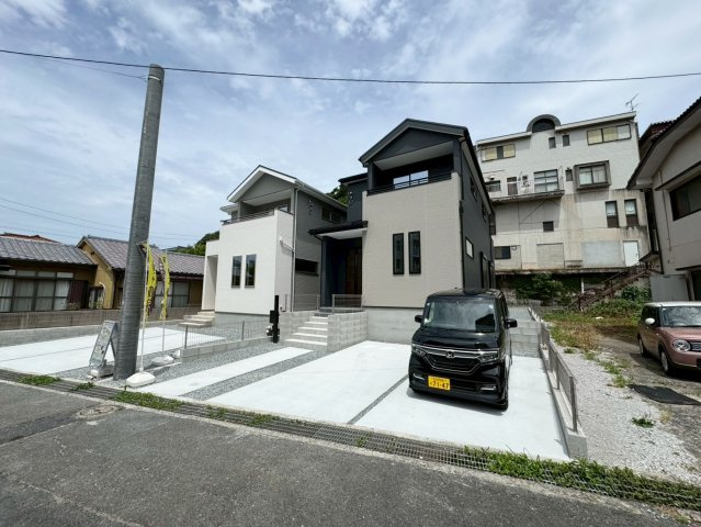 ーBloomーブルームー小倉北区赤坂4丁目1期　【小倉北区　新築戸建て】の駐車場|駐車スペース2台可能　【小倉北区　新築戸建て】