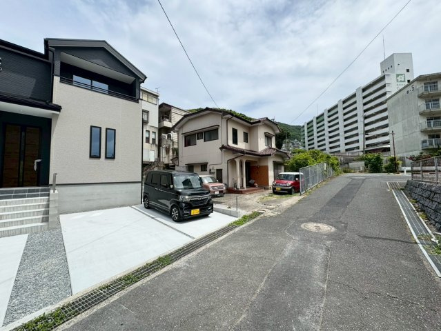 ーBloomーブルームー小倉北区赤坂4丁目1期　【小倉北区　新築戸建て】の前面道路含む現地写真|現地撮影　2026,5,28　ーBloomーブルームー小倉北区赤坂4丁目1期　【小倉北区　新築戸建て】