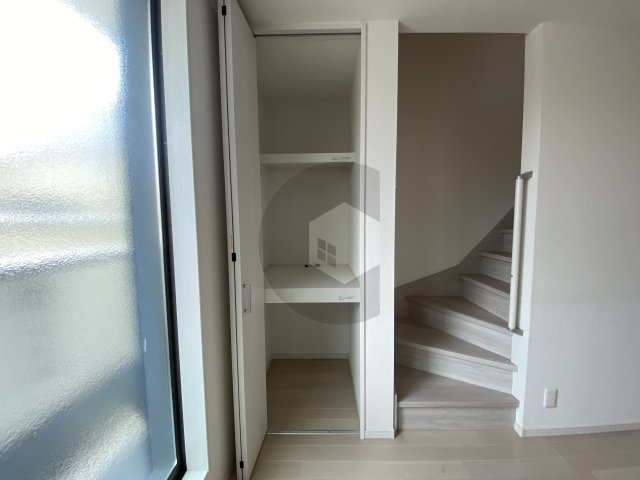 サンシャイン菱江の収納