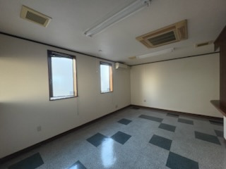 小金井貸店舗事務所のロビー