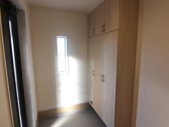 【ブルーミングガーデン1号棟】太宰府市青山２丁目　新築戸建の玄関