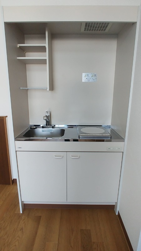 大田区田園調布２丁目の賃貸マンションのキッチン|コンパクトなキッチンで掃除もラクラク