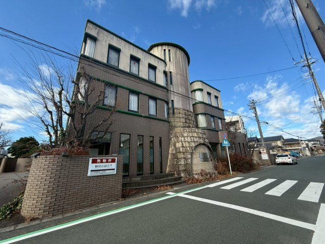 蒲郡診療所跡・住居の外観