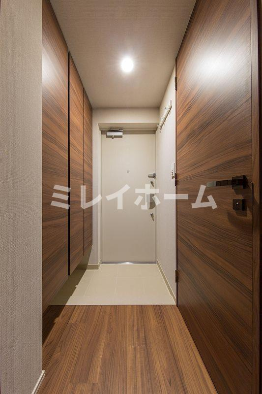 レジディア品川シーサイドの玄関