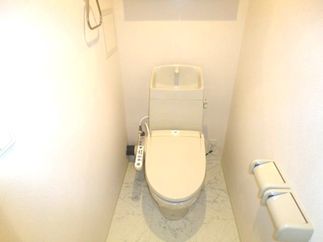 エイム・ラ・ボワのトイレ