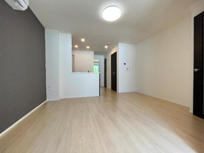 【居間・リビング】 | 片鉾本町A棟新築アパート | リビング（イメージ）