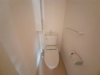 【トイレ】 | ホワイトローズ | 清潔感のあるトイレです