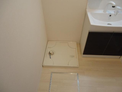 【洗面所】 | アベニール上野田 | 洗濯パン