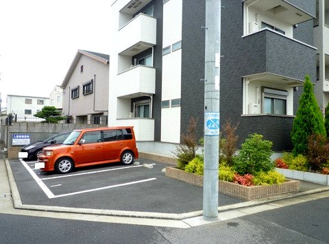 フジパレス諏訪ノ森Ⅲ番館の駐車場