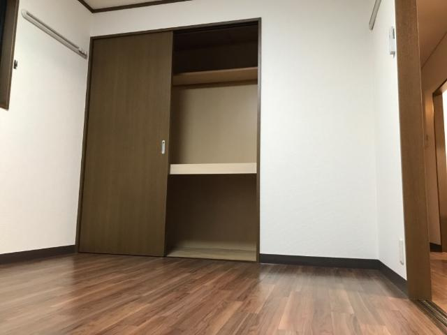 ピュア　エクセルの内装|洋室