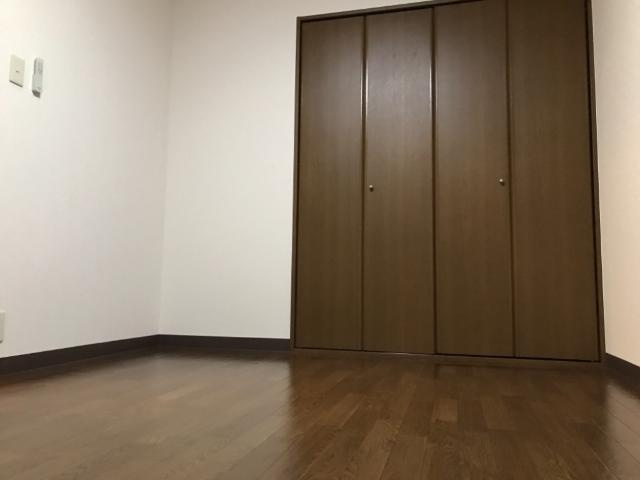 ピュア　エクセルの内装|洋室