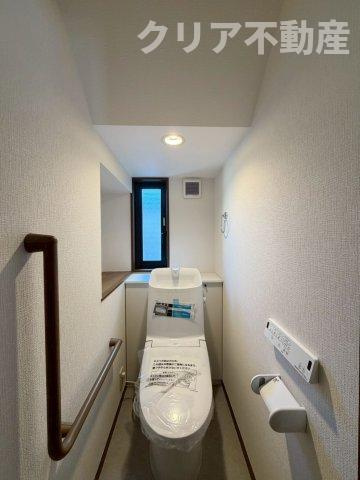 【トイレ】 | 前橋市岩神町　中古住宅 | 1階