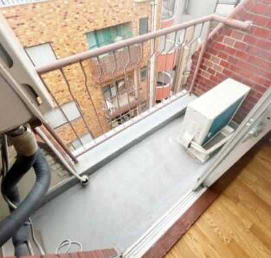 メゾン・ド・リベルテ　駅近　敷金０　礼金0　敷地内ゴミ置場　のバルコニー