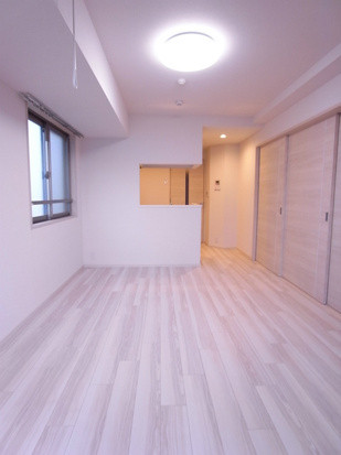 リブリ・サンヴィレッジ26の居間・リビング