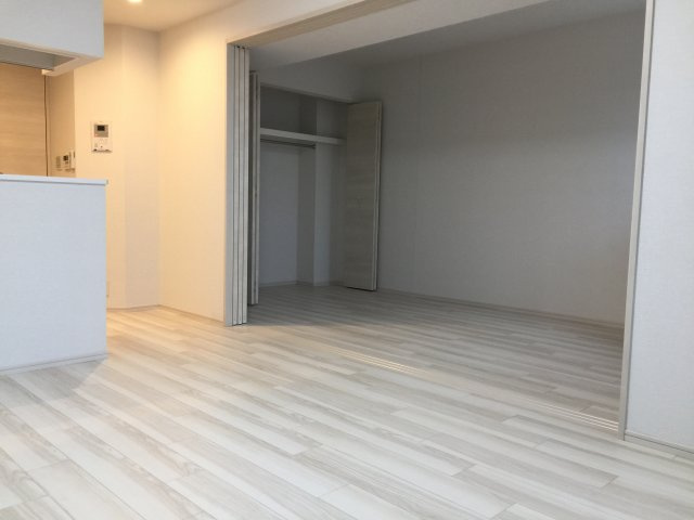 リブリ・サンヴィレッジ26の居間・リビング