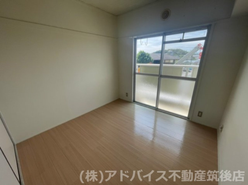 八女郡広川町大字広川の賃貸マンションの洋室