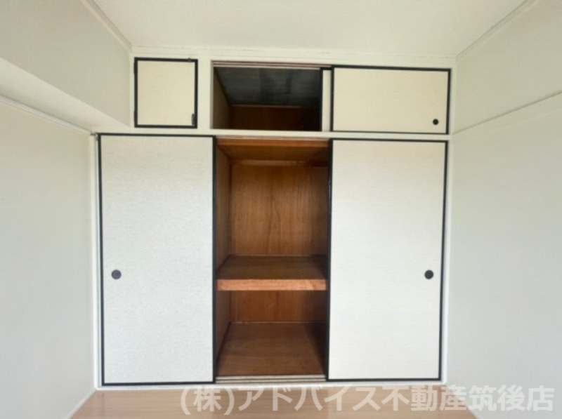 八女郡広川町大字広川の賃貸マンションの収納
