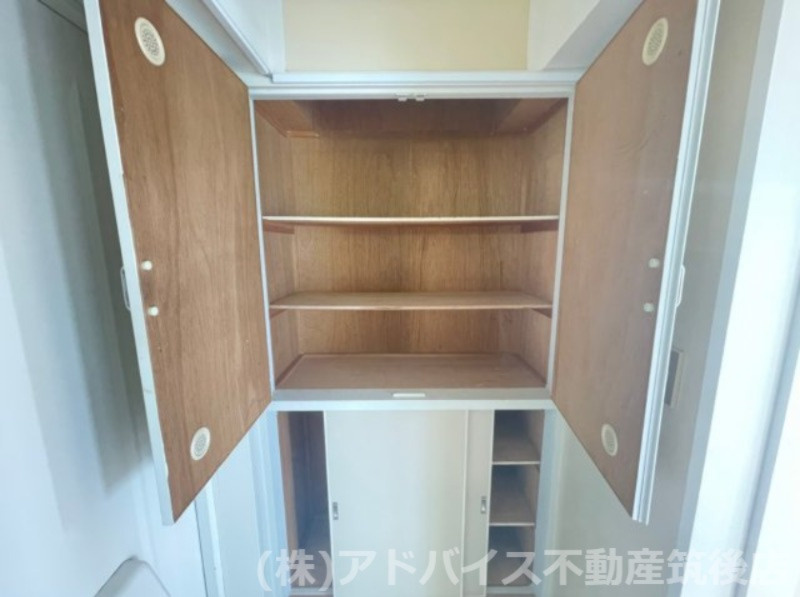 八女郡広川町大字広川の賃貸マンションの収納
