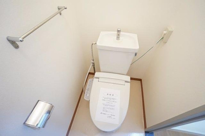 【トイレ】 | エルディム山本Ⅱ | コンパクトで使いやすいトイレです