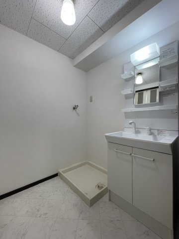 ６清邦ビルの洗面所|現状優先となります。