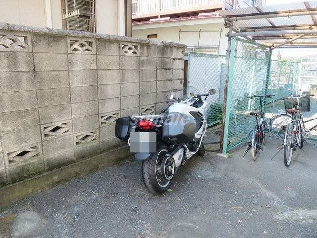 第二ヒルズハウスのその他共用部分|バイクもご相談可能！