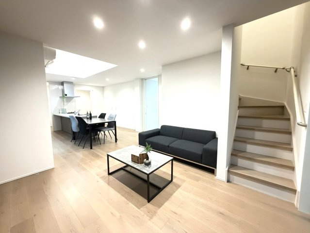 ＼新築モデルハウス／　好評販売中！　富士市石坂２期　全２邸の居間・リビング