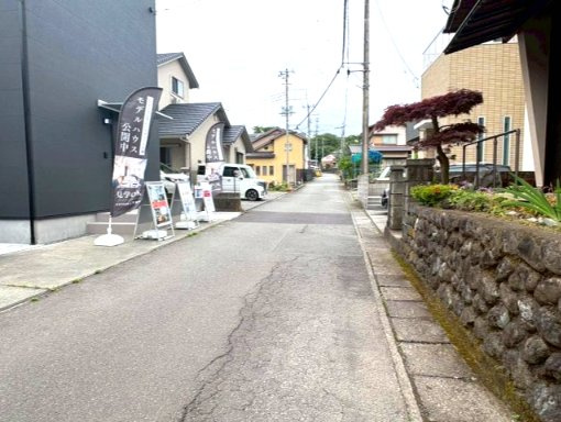 ＼新築モデルハウス／　好評販売中！　富士市石坂２期　全２邸の前面道路含む現地写真