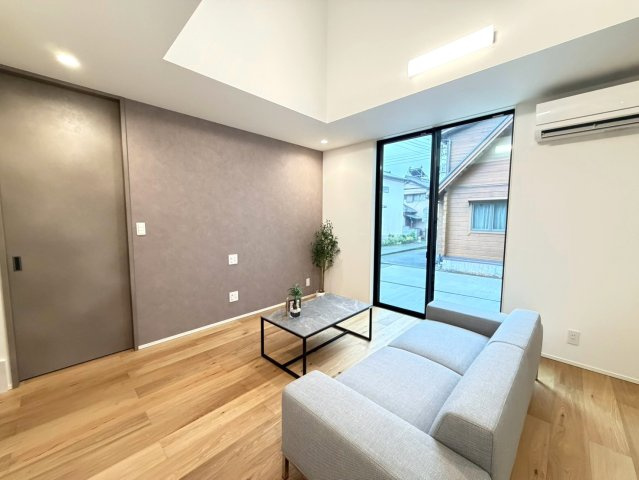 ＼新築モデルハウス／　好評販売中！　富士市石坂２期　全２邸の居間・リビング
