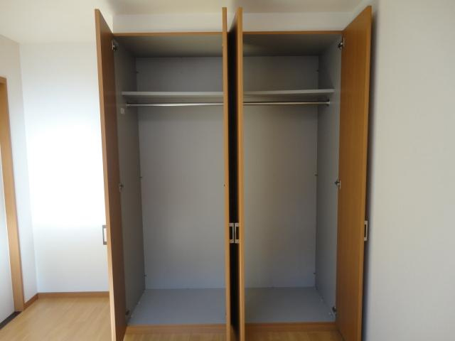 シュガー・Ｎの収納|南側洋室クローゼット