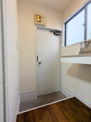 【玄関】 | ミノルハイツＡ