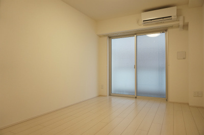 リブリ・マランド 千葉中央の洋室