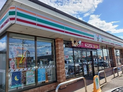 【周辺】 | ヴィラ・ブリーズⅢ | セブンイレブン滑川柳原店まで1700m