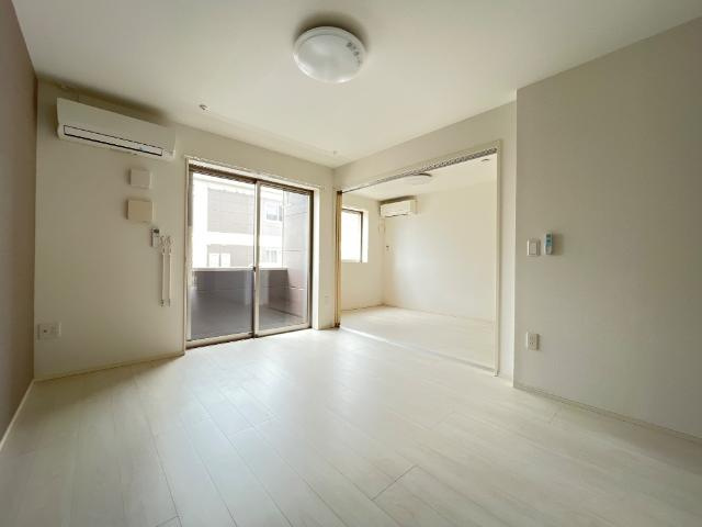 駿河ヴィラ　壱番館の居間・リビング|リビング