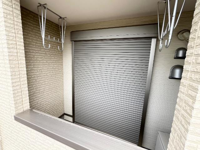 パールブライトの設備|防犯シャッター（イメージ）