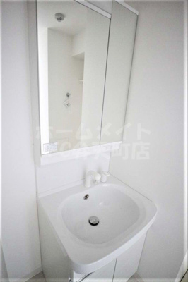 【洗面所】 | セオリー大阪ベイシティ | 洗面所です