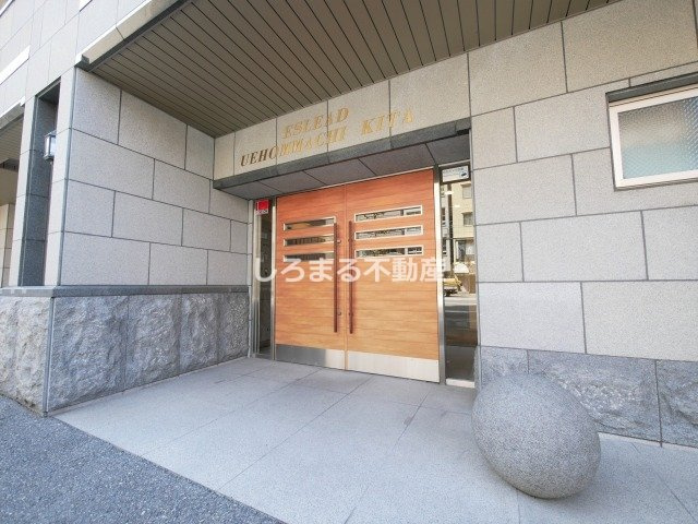 エスリード上本町北のエントランス
