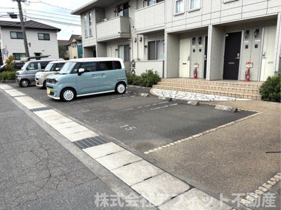 【駐車場】 | ヴィラ プレステージ