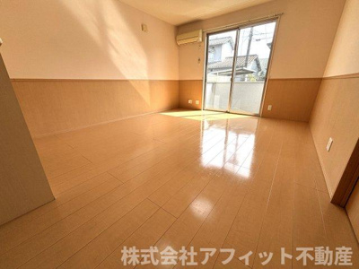 【居間・リビング】 | ヴィラ プレステージ