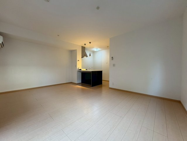 ガーデンハウスの居間・リビング