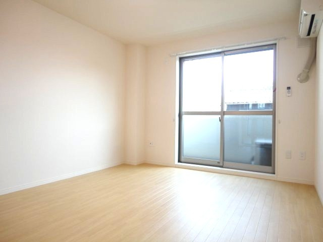 ドエル山王の寝室