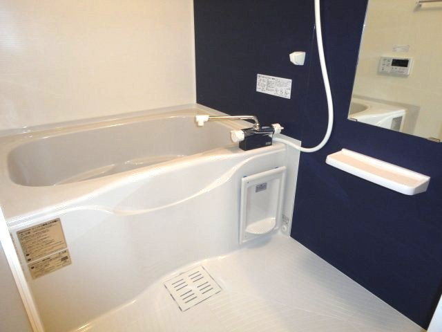 ドエル山王の浴室