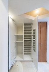 大阪市天王寺区上本町９丁目の賃貸マンションの収納