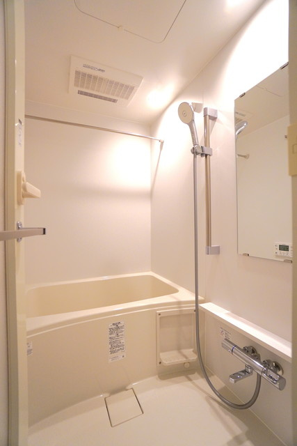 ＣＲＥＡＴＩＦ西池袋の浴室|※写真は同タイプ住戸です。
