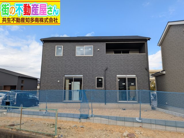 リナージュ常滑市小倉町8丁目第一期　1号棟