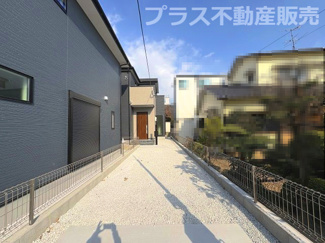 【外観】 | 現地写真。プラス不動産販売なら、現場の全ての棟をまとめてご見学頂けます。