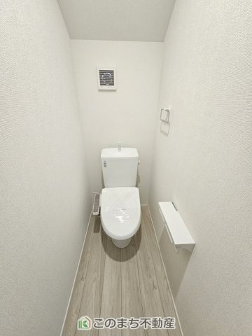 リナージュ宇都宮市富士見が丘2丁目24-1期のトイレ|換気ができて清潔なトイレスペース☆