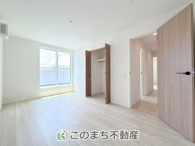 リナージュ宇都宮市富士見が丘2丁目24-1期の洋室|南向きで陽当たりの良い洋室♪風通しもよく快適です☆