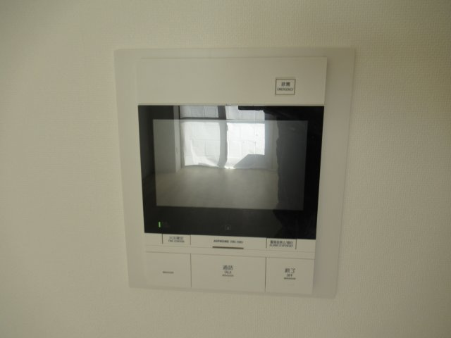 ハートフル湊川２ＤＫ＋Ｓのセキュリティ|モニター付きインターホンがあるので急な来客でも安心です