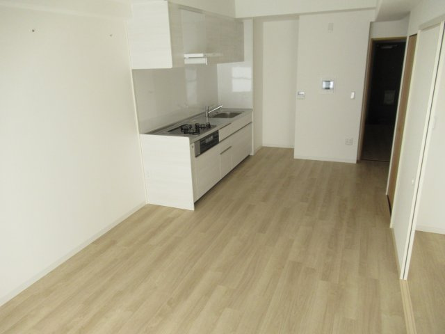 ハートフル湊川２ＤＫ＋Ｓの居間・リビング|ゆったり過ごせるリビングです